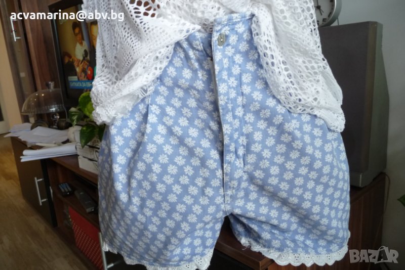 къси панталонки в романтичен десен, снимка 1