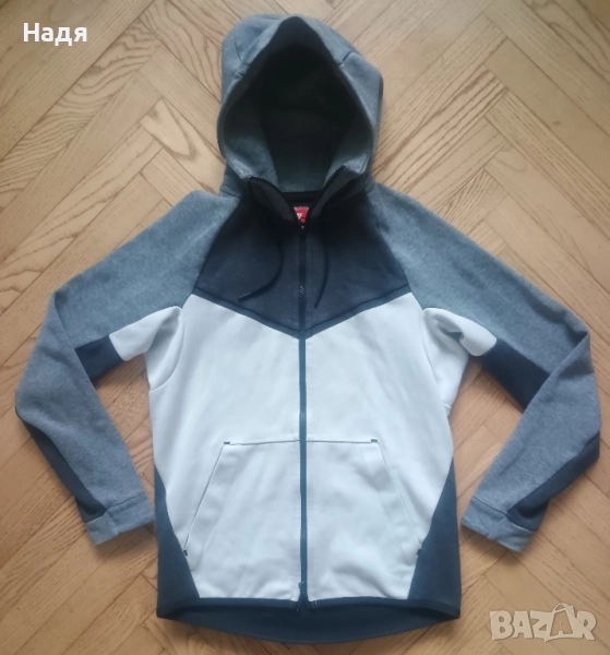 Оригинално юношеско горнище Nike Tech Fleece Windrunner Hoodie, снимка 1