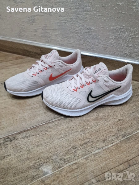 Дамски маратонки Nike, снимка 1
