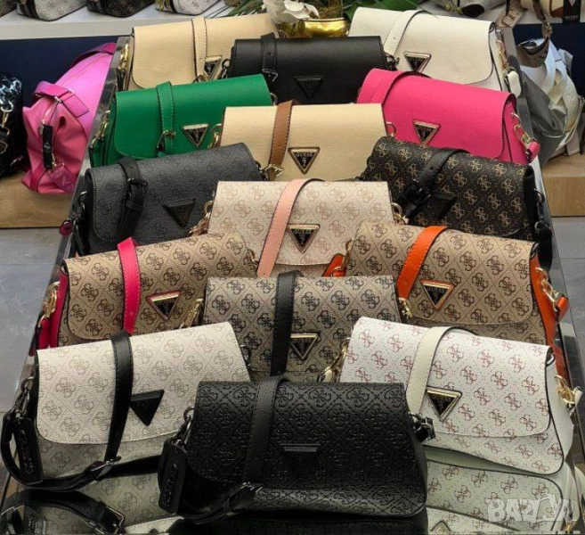 чанти GUESS GONDOL💫 : 28 cm x 16 x cm , снимка 1