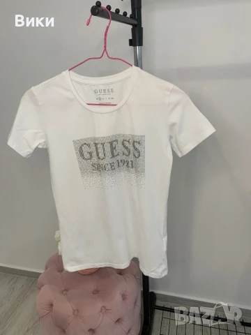 Тениска Guess размер S, снимка 13 - Тениски - 51036368