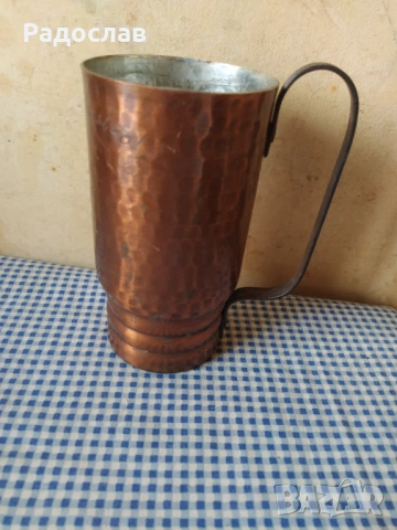 стара голяма медна чаша 
