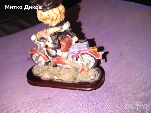 Скулптурка рокерка по бански на мотор 134х52мм и Н-127мм, снимка 5 - Велосипеди - 49589333