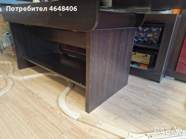 холна маса с механизъм за промяна на височина