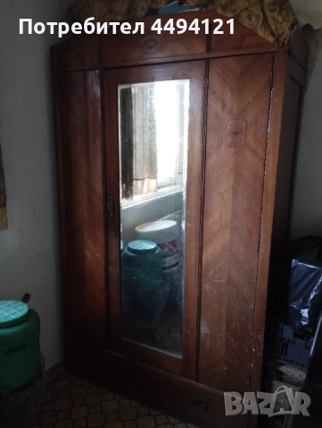 Гардероб старинен 