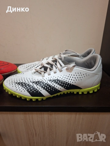 Детски футболни обувки и стоножки Адидас!И двата чифта за 15 евро!, снимка 3 - Детски маратонки - 53695427