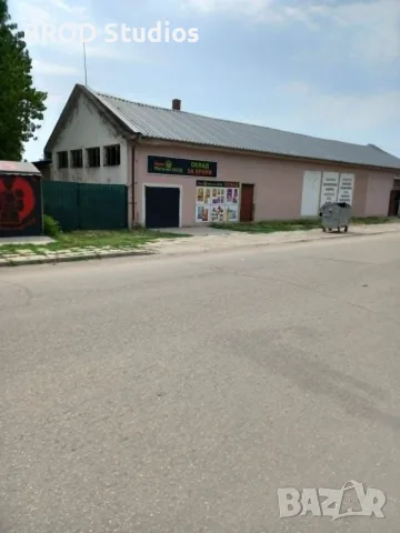 Търговски склад в Лом под наем