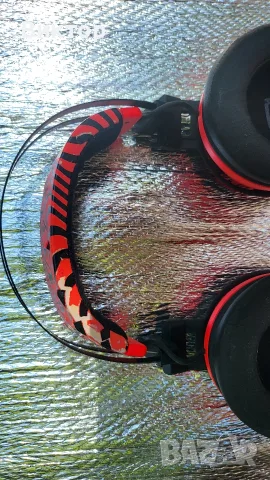 Razer Kraken Pro V2 Neon Red - Oval - PewDiePie , снимка 8 - Слушалки и портативни колонки - 55742758