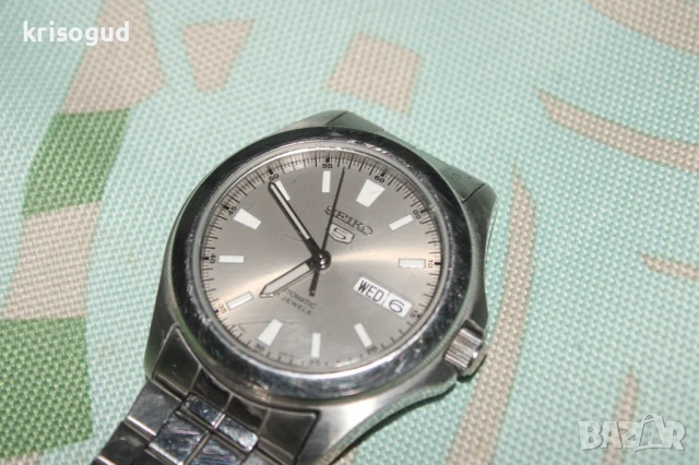 Оригинален японски мъжки часовник SEIKO 5, кварцов механизъм, снимка 4 - Мъжки - 51043842