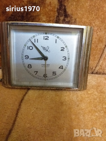 Рядък часовник пионерче работещ, снимка 1