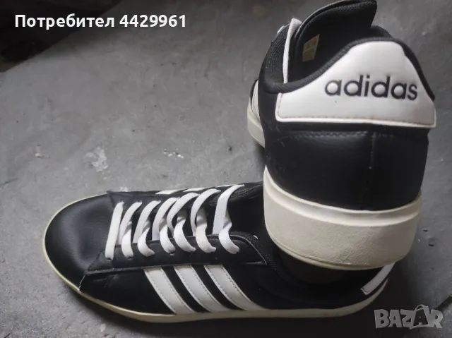 Оригинални маратонки Adidas , снимка 3 - Маратонки - 49943992