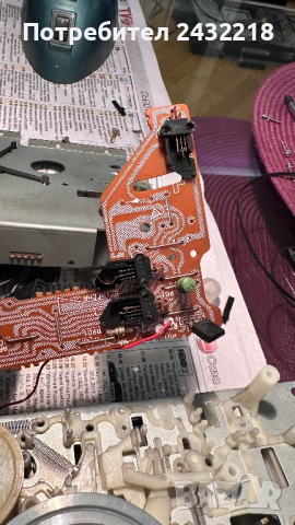 Купувам такива контактори за механика на касетофон