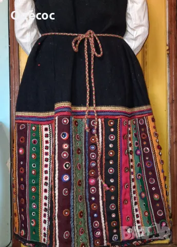 Автентична Тракийска носия, снимка 9 - Антикварни и старинни предмети - 50240559