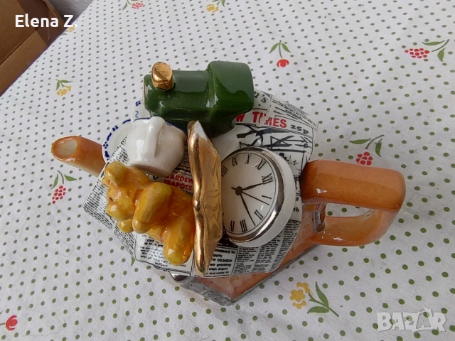 Малък ръчно изработен чайник Moving Day на Cardew Design, снимка 2 - Декорация за дома - 53571708