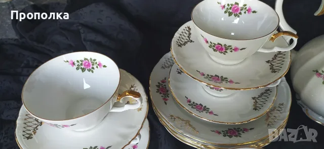 Немски, красив сервиз "Златна дантела с рози", снимка 16 - Сервизи - 56087433