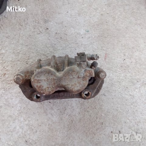 Спирачен Апарат Преден Десен За Форд Транзит 2.4ТДДИ 2002г. / Ford Transit 2.4TDDI 2002y, снимка 2 - Части - 42343974