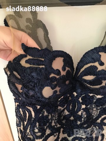 Официална рокля