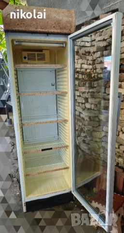 Хладилна витрина Ugur , снимка 2 - Хладилници - 51822604