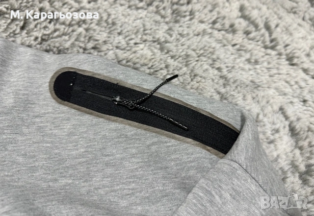 Мъжко горнище Nike Tech Fleece, Размер М, снимка 6 - Суичъри - 53487396
