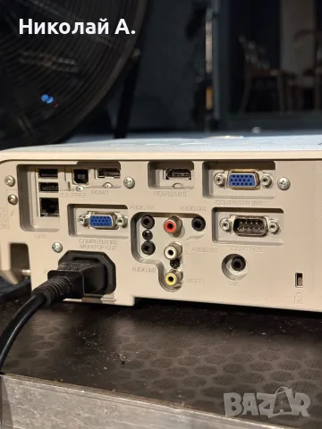 Проектор Hitachi LCD CP-WX3042WN с изгоряла лампа, снимка 2 - Плейъри, домашно кино, прожектори - 56172324