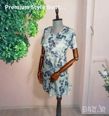 Светлосиня лятна рокля с флорален десен – Лекота и женственост