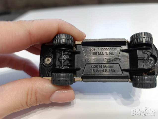 Hot Wheels ’15 Ford F-150 (камуфлаж), снимка 5 - Колекции - 51915444