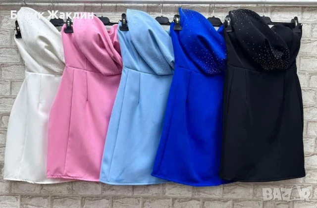 Официални дамски рокли с ефектна кройка, снимка 1