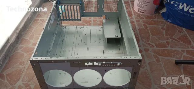 Сървърни кутии  U4 - преправени за GPU и ATX дънни платки и захранвания, снимка 2 - Захранвания и кутии - 55805342