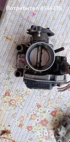 Дроселова клапа за Ауди А4 1996г 1.8 125кс ​