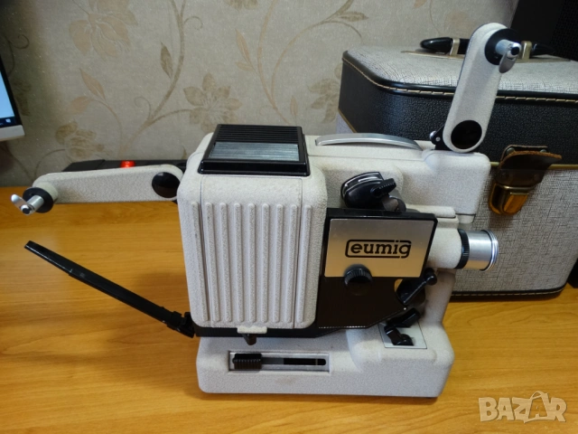 EUMIG P8 automatic novo ..., снимка 12 - Плейъри, домашно кино, прожектори - 53858647