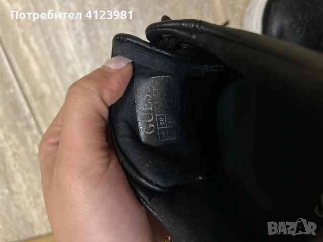 Обувки на Guess 40 номер, снимка 17 - Маратонки - 53226080