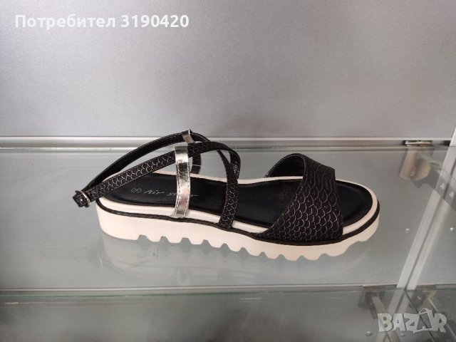Дамски сандали 