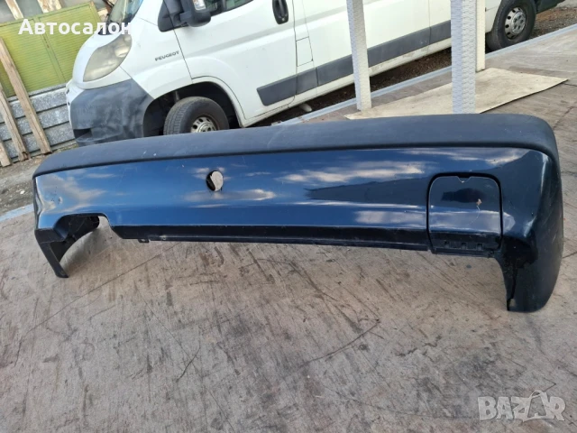 Задна броня за Фолксваген Голф 3 1992г., снимка 2 - Части - 51078890