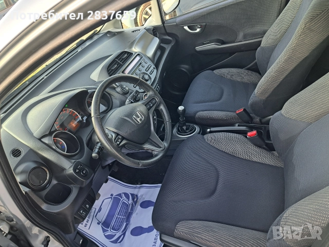 Хонда JAZZ 1.4 - 100 к.с. 2014 г, снимка 9 - Автомобили и джипове - 52770975