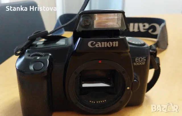 Фотоапарат Canon EOS 1000F.