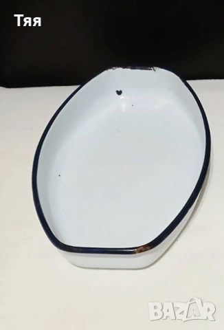 Емайлиранa тавичка