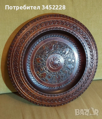 дърворезба пано инкрустирано с месинг 30см за ценители отлично