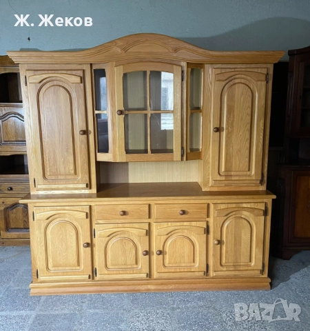 Масивен бюфет