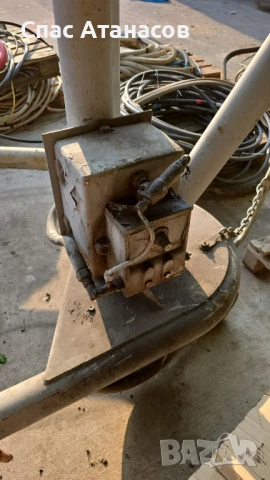 Хидравлична тринога, снимка 2 - Други машини и части - 50633296