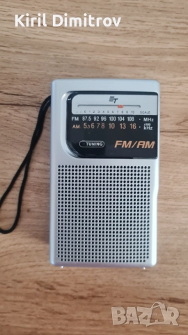 FM/AM малко радио, снимка 2 - Радиокасетофони, транзистори - 52867280