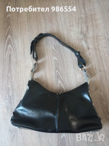 Дамска черна чантичка за рамо, снимка 5 - Чанти - 51148545