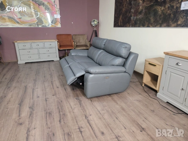 Италиански сив кожен диван тройка Lorenzo с ел. релакс механизъм, снимка 11 - Дивани и мека мебел - 53692889
