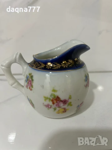 Винтидж порцеланова чаша за сметана/ мляко Nippon Japan, ръчно рисув цветя, кобалтово синьо и златно, снимка 2 - Антикварни и старинни предмети - 50739403