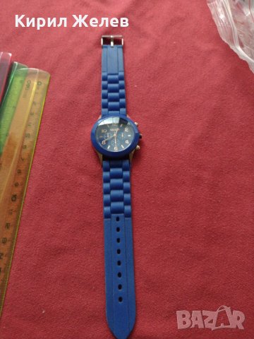 Красив часовник унисекс GENEVA силиконова каишка - 3154