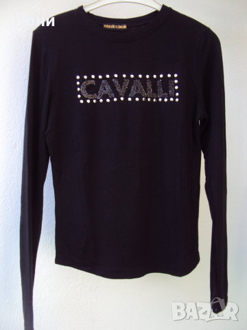 Маркова блуза на Роберто Кавали