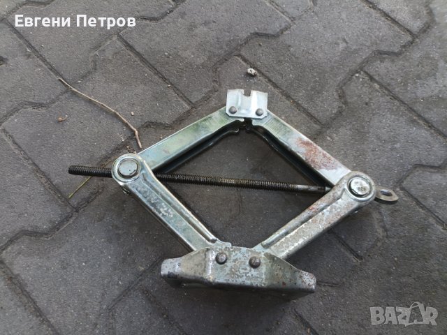 Крик за ,,Nissan" 700кг., снимка 6 - Аксесоари и консумативи - 41648072