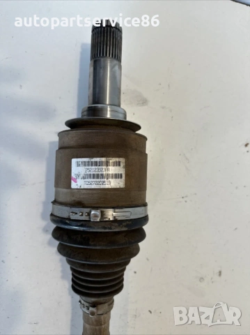 Полуоска Заден карданен вал за Jeep Grand Cherokee 3.0 Crd (2012) P52123523AA, снимка 2 - Части - 53512329