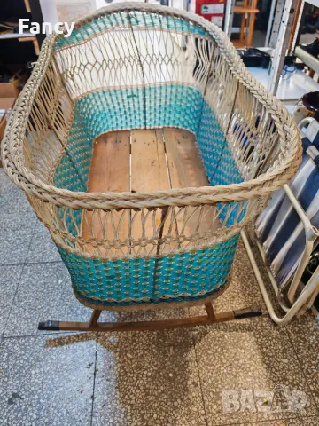 Старо бебешко кошче