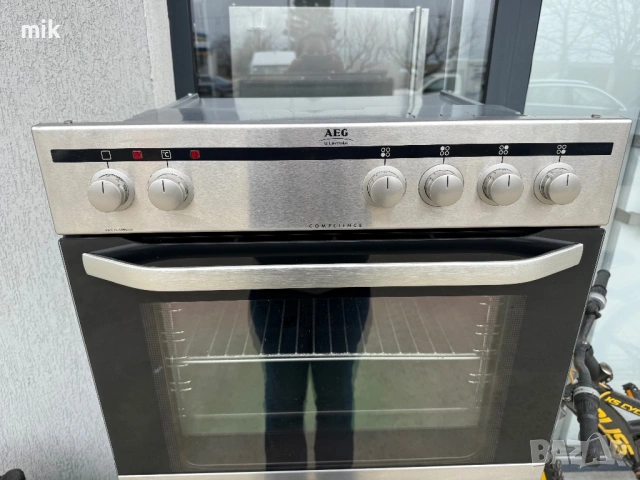 Фурна за вграждане AEG Инокс с плот , снимка 3 - Печки, фурни - 53719713