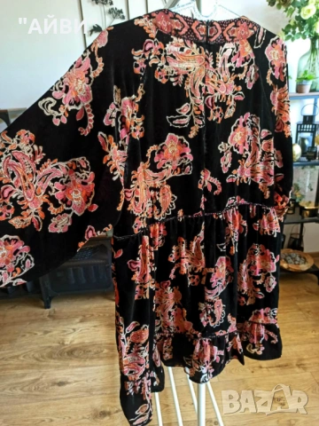 ZARA Прекрасна нова рокля, снимка 5 - Рокли - 51667348